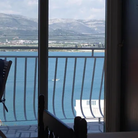 Apartment Mit Herrlichen Blick Aufs Und Grill